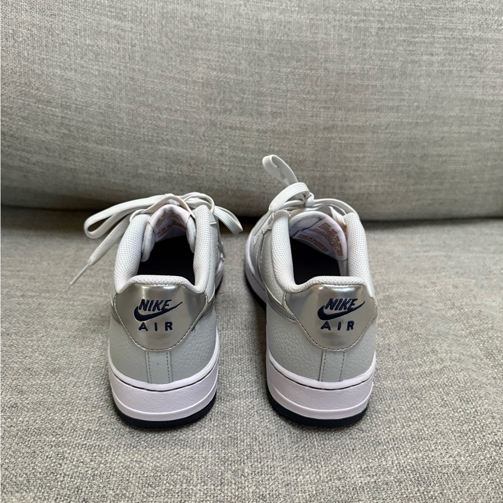 Nike | Air Force 1 GS Pure Platinum Barely Grape/Grey Low-Rise Size 7Y/W8.5 - Picture 4 of 7